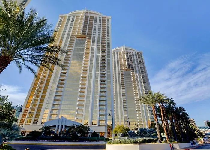 Mgm Signature-08-801 1Br2Ba F1 Strip View Balcony